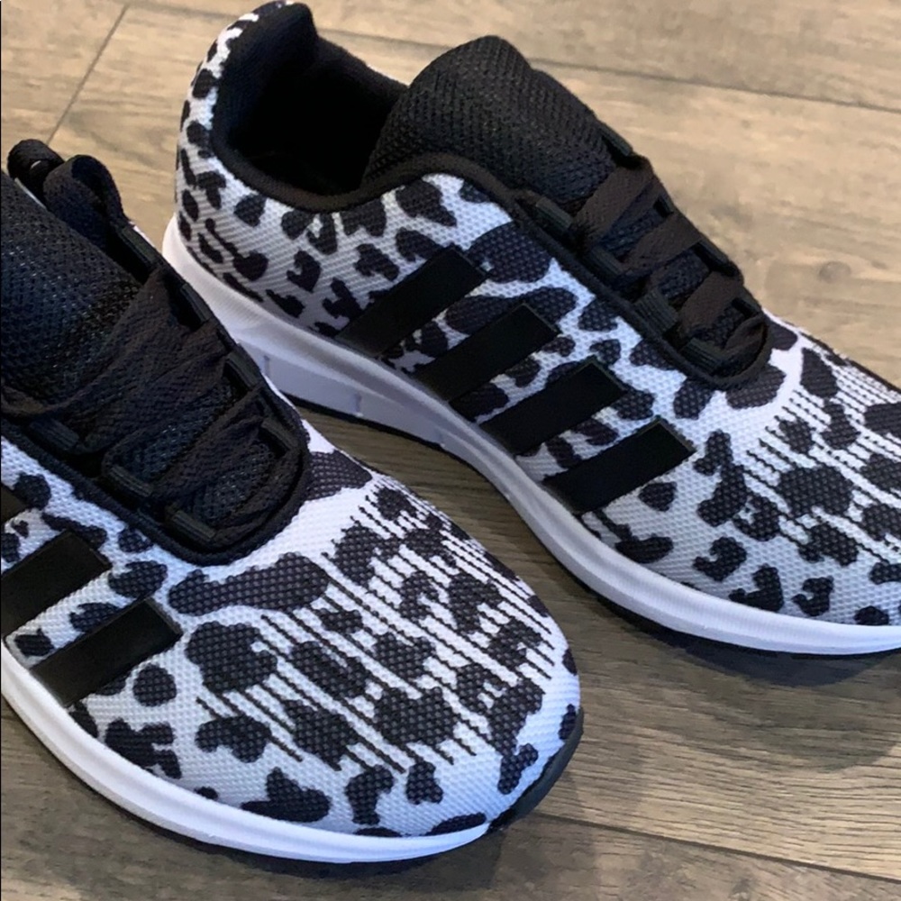 Leopard sneakers